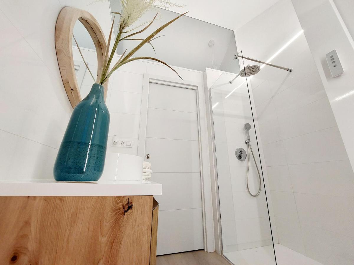 Bungalow De Diseno Hidromasajes Terraza Y Piscina. ซานบาร์โตโลเม ภายนอก รูปภาพ